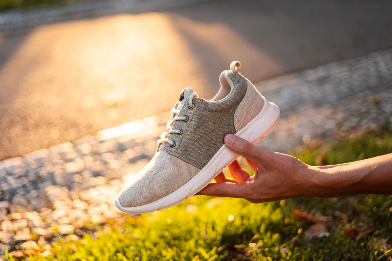 The 1st Waterproof Hemp Shoes 8000Kicks