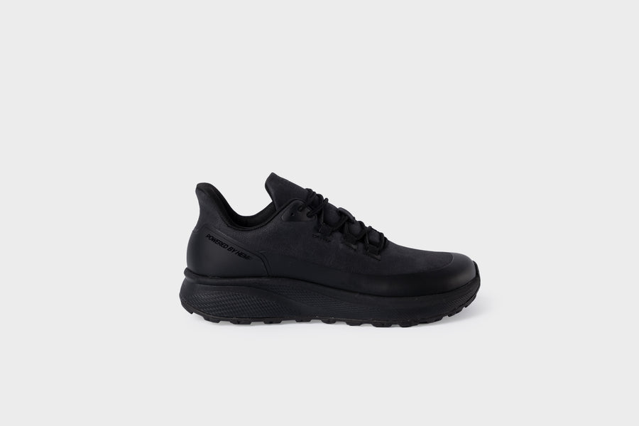 Trekker Wide Toe Box for Men in Full Black